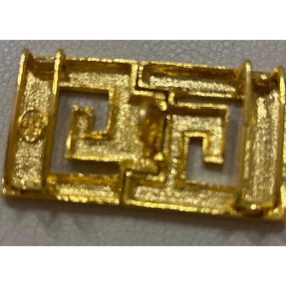 Vintage Dottie Smith Gold-Tone Buckle With Greek Key Design - Picture 5 of 9